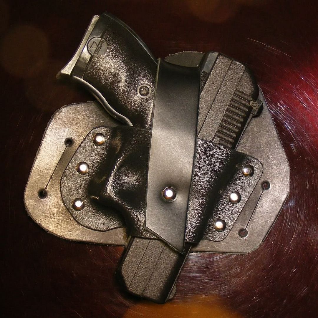HOLSTERS Buffalo Holster Company